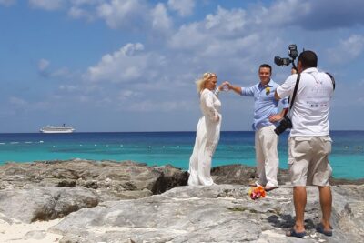 Deluxe Photography Session - Starting at Roots Beach Club and how the session actually flows