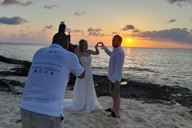 Deluxe Photography Session - What types of moments fit this best