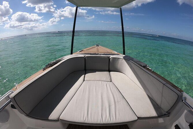 Deluxe Private Boats - 36 ft Fjord - Lunch at sea: ceviche, tuna sashimi, and snack breaks that don’t feel like an afterthought