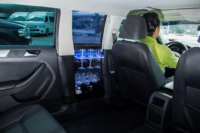 Departure by Luxury Sedan From Playa del Carmen to Cancun Airport - Who this transfer fits (and who might not need it)