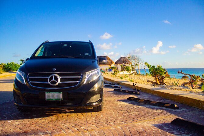 Departures in Mercedes Benz from Puerto Aventuras to Cancun Airport - What happens at the hotel lobby (and why the 10 minutes matters)