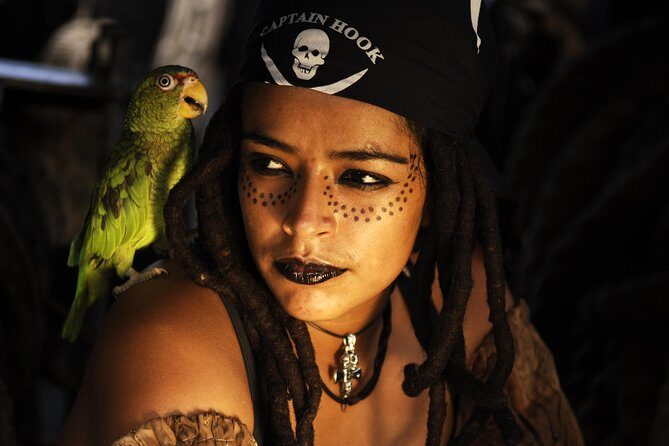 Dinner & Live Pirate Fight from Cancun - First Stop: Getting On Board at Captain Hook Cancun Marina