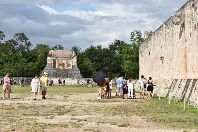 Discover Chichén Itzá & a Sacred Cenote. Lunch and transportation included. - Valladolid in 30 Minutes: Short Stop, Good Photo Hits