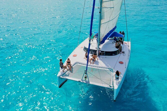 Discover Isla Mujeres: Catamaran, Snorkeling, and "Ice Bar" - Why this Isla Mujeres catamaran tour feels like a real day out