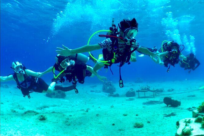 Diving For People Without Experience - Full-face Ocean Reef masks: the gear that lowers panic