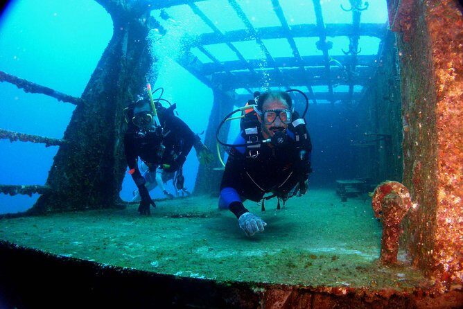 Diving in Cancun for Certified Divers | 2 Dives | All Inclusive - Certified Scuba Only: Why That Changes the Whole Experience