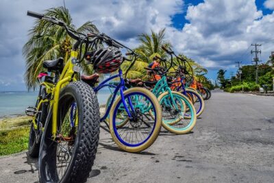 E-Bike Adventure in Cozumel - West Side Ride N' Snorkel - The short ride break: Cenote Aerolito de Paraiso