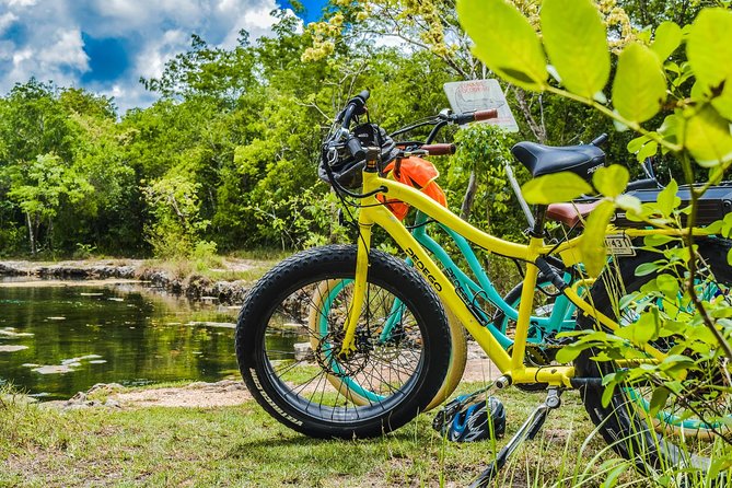 E-Bike Adventure in Cozumel - West Side Ride N' Snorkel - Riding back: keeping the group together on busy streets