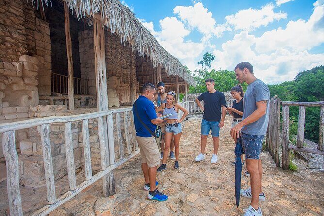 Ek Balam, Mayan Cenote and Valladolid - Entering Ek Balam: climbing the Acropolis and reading the Mayan art