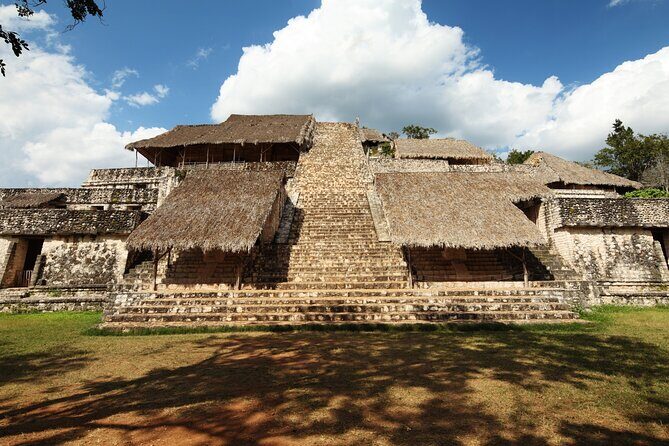 Ek Balam, Mayan traditions and cenote Chichikan - Pickup and the 7:00 am start: plan for a long day from Cancun
