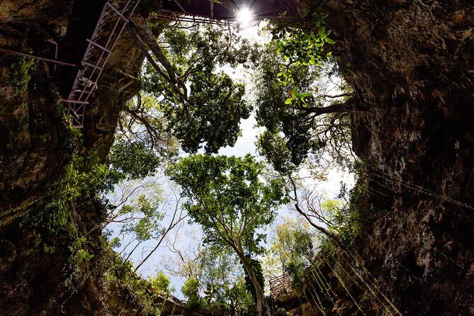 Ek Balam, Mayan traditions and cenote Chichikan - Food and drinks: lunch buffet included, but plan for water and extras