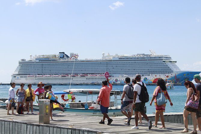 El Cielo Cozumel Snorkel tour by Catamaran - Stop 2: Columbia Reef for More Fish, More Confidence