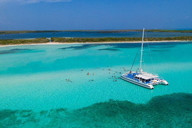 El Cielo, Palancar Snorkel & Beach Party Experience - Meeting up at Fury Catamarans and planning your 1:30 start