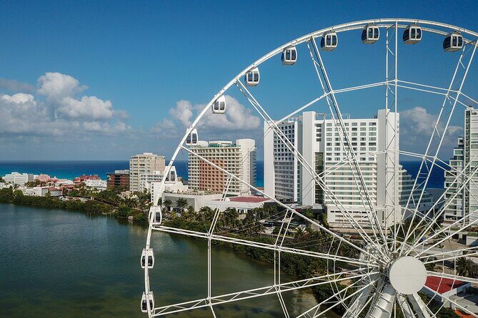 El Sol De Cancun : Panoramic Tour in Regular Cabin - How a 12-minute ride gives you real Cancun context