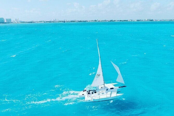 Exciting Catamaran Tour to Isla Mujeres, from Cancún! - How the Group Size Shapes Your Experience (Max 45)