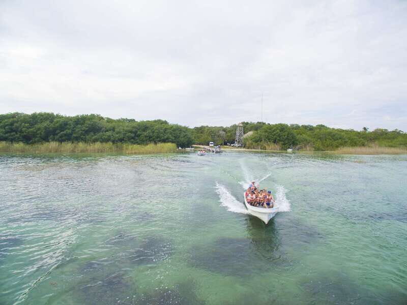 Exclusive Full Day Nature Expedition in Sian Ka'an - Entering Sian Ka’an: Boat Cruise Through Mangroves and Wetlands