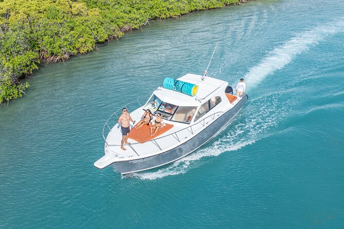 Exclusive Isla Mujeres and Cancun Private Yacht Tour - Crew style: the named captains and guides make the difference