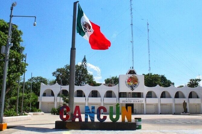 Explore Cancun City Tour! Round Bus transportation - Timing, comfort, and the one-bottle water reality