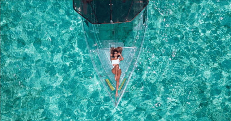 Explore the sea of cozumel in a transprent boat with drinks and snorkel. - Transparent boat + snorkeling in Cozumel: what makes it special