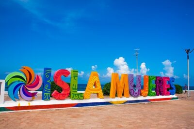 Fantastic Day Isla Mujeres Unlimited Catamaran from Riviera Maya - Sailing Along the Coast: Punta Sur, Beach Club Lunch, and Drinks