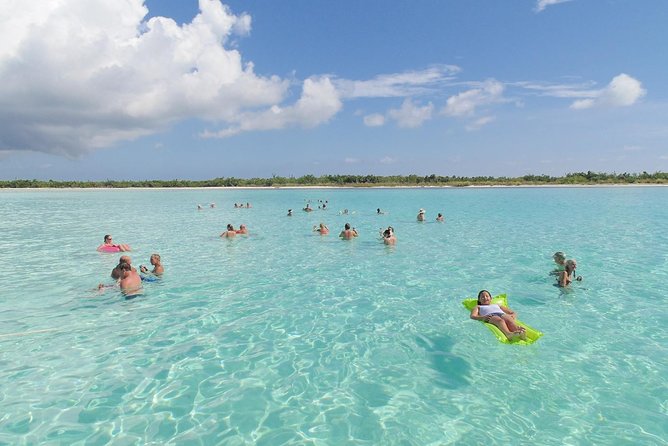 "First Lady" Private Snorkel & El Cielo Sandbar Combo - Price and value: what $999 per group really buys you