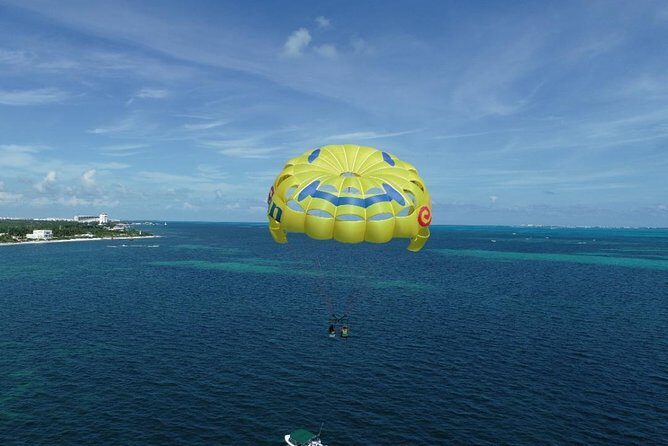 Fly Above Cancun Bay: Parasailing Experience - Harness up: what you do before you fly