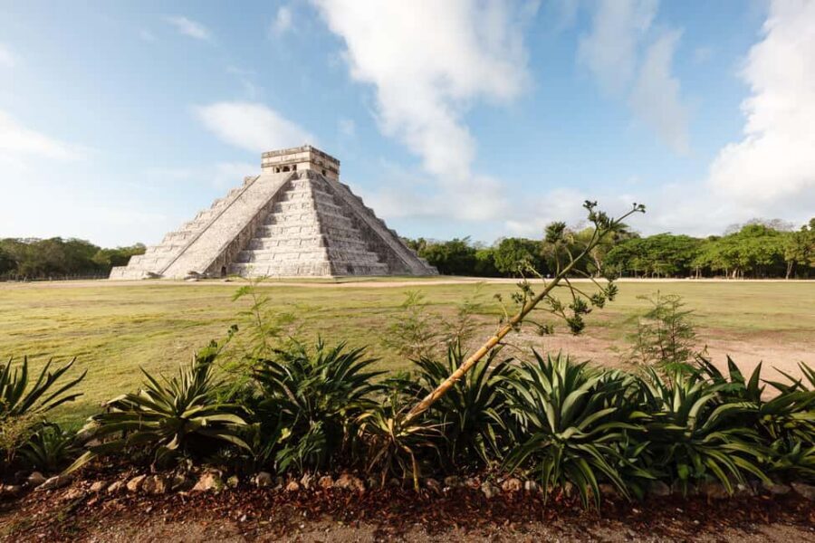From Cancun: Chichén Itzá, cenote, Valladolid, and Tequila - Chichén Itzá with a guide: Pyramid of Kukulcán, Great Ball Court, and the sky story