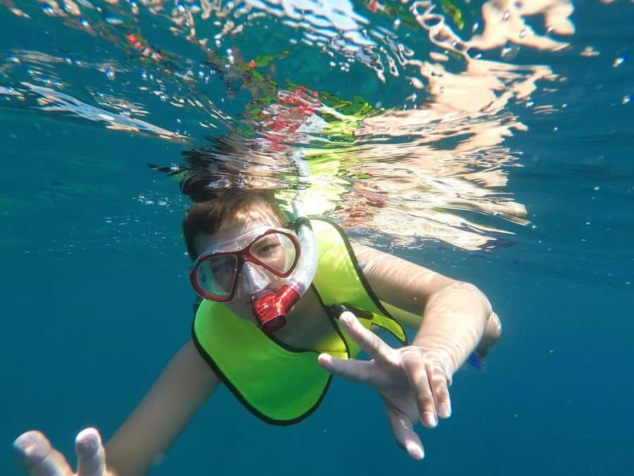 From Cozumel: El Cielo Beach by Catamaran Snorkeling Tour - Onboard Food and Drinks: More Than a Token Snack