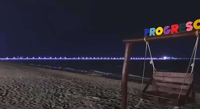 From Mérida: Beach Tour - Centro Vacacional Isstey: your pool-and-swim reset