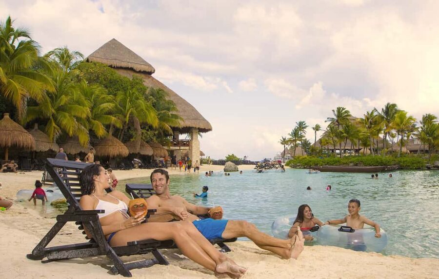 From Playa del Carmen: Xcaret Park All-Inclusive - Key things that make this day work