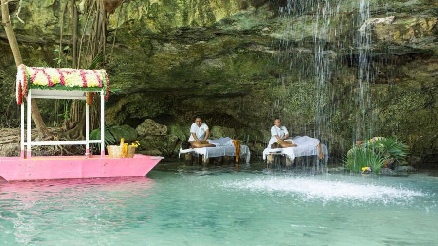 From Playa del Carmen: Xcaret Park All-Inclusive - Xcaret Mexico Spectacular Show: Mexican Folk Dance and Storytelling