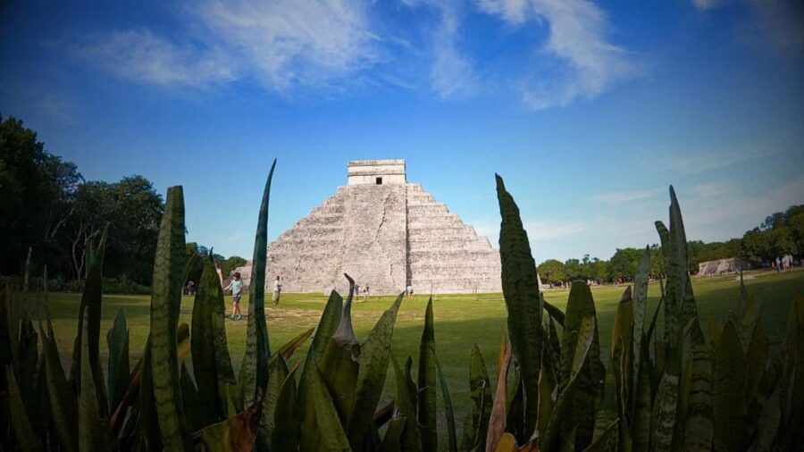 From Valladolid Chichén Itzá and 2 Cenotes (shared transportation) - Key things I’d clock before you go