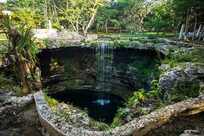 Full day Chichén Itzá Tour from Cancún and Riviera Maya - Getting there smoothly: 7:00am pickup, long ride, and group size up to 40