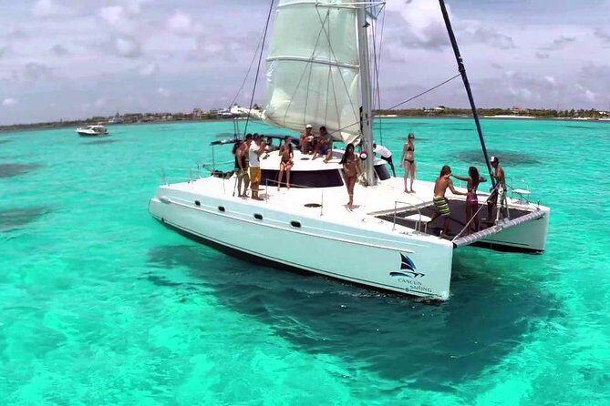 Full-day Isla Mujeres All-inclusive Cruise from Cancún - From Marina Albatros to Isla Mujeres: The Day’s Backbone