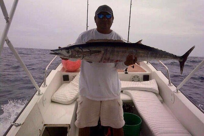 Full Day Private Deep Sea Fishing in Holbox - Fish species you might target—and what to expect from trolling