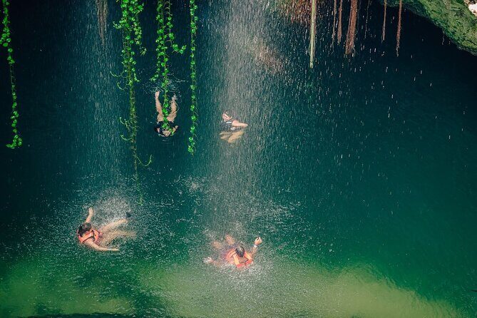 Full Day Tour Chichen Itza Cenote xcajum and Valladolid - Lunch and drinks: what’s included, what to budget for