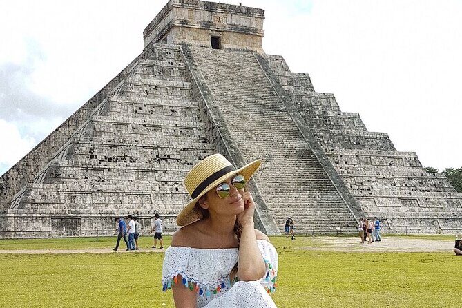 Full Day Tour to Visit Chichen Itza Saamal Cenote and Valladolid - Valladolid Free Time: Magic Town Photos in a Tight Window