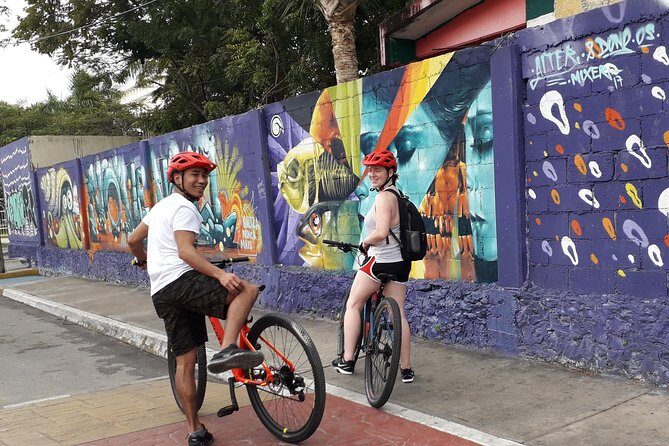 Graffitis & Munchies biketour Playa del Carmen - The food part: breakfast now, tacos later