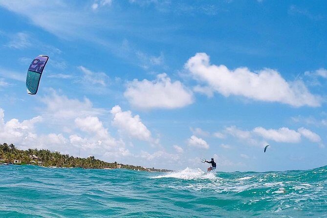 Group Kiteboarding Lesson in Tulum - Gear, showers, Wi‑Fi, and the bonus paddleboard access