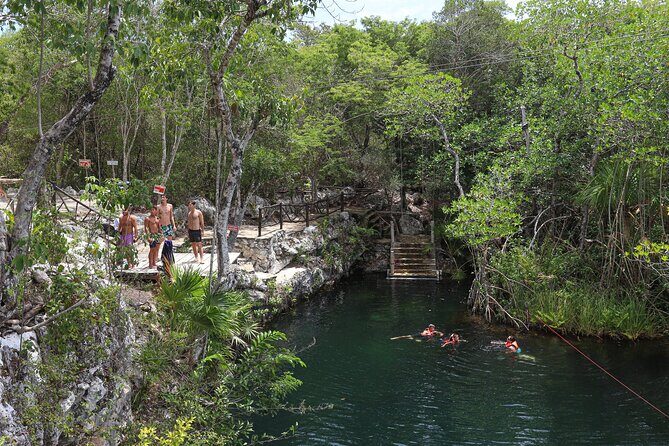 Half-day Excursion to the Mayan Ruins of Tulum, Cenote & lunch - Guides make (and break) the day