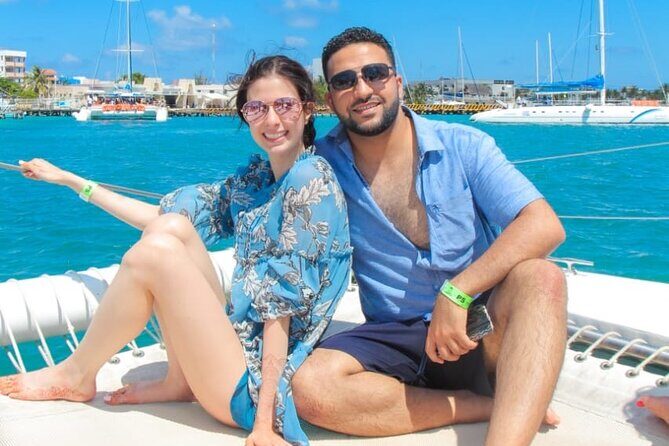 Half Day Sailing Private Catamaran to Isla Mujeres - Isla Mujeres Time: Choose the Island or Stay Anchored Off the North Beach
