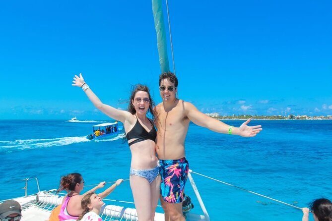 Half Day Sailing Private Catamaran to Isla Mujeres - Drinks, Crew Energy, and How the Day Feels on Board
