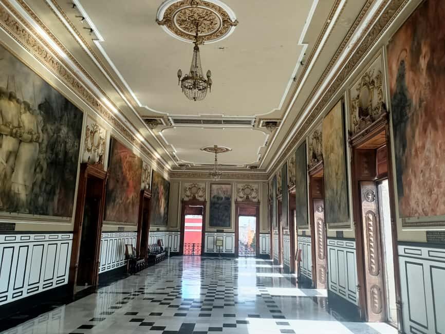 Historical and cultural tour in Merida, Yucatan, Mexico - Myths and realities: how the guide turns facts into a local feel