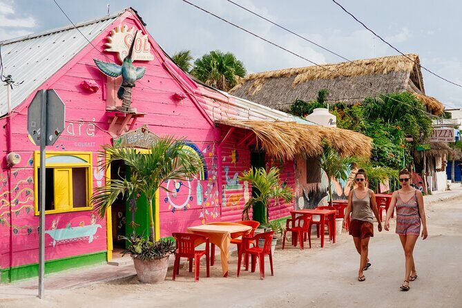 Holbox island: Boat tour & golf cart ride, Lunch and open bar - Lunch, beach club time, and an open-bar style break