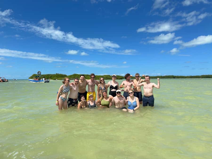 Holbox: Punta Mosquitos, Yalahau, & Pasión Island Boat Tour - English and Spanish guiding: plan for real-world communication