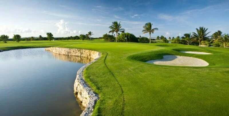 Iberostar Cancun Golf Course - Wildlife and water obstacles: play the lagoon, not the brochure