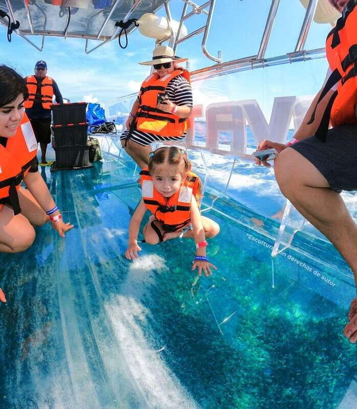 Isla Mujeres: 100% Transparent boat ride - Who should book this transparent boat ride in Isla Mujeres