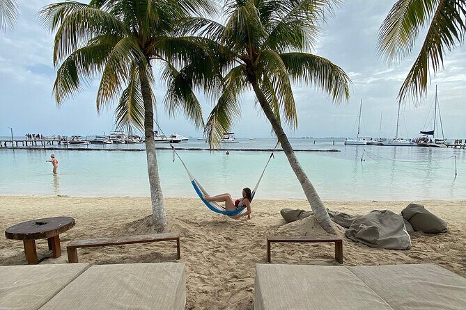 Isla Mujeres : All Inclusive Albatross Plus Tour with Transportation - Food, drinks, and the crew: where the value shows up