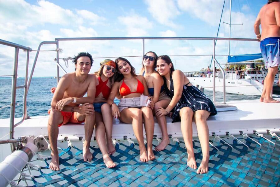 Isla Mujeres Catamaran, Snorkel & Buffet Lunch - Private beach club buffet: lunch, drinks, and sunbed planning