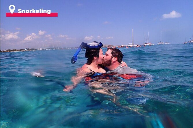 Isla Mujeres Catamaran + Snorkel + Open Bar on board + Buffet - What kind of traveler should book this catamaran cruise